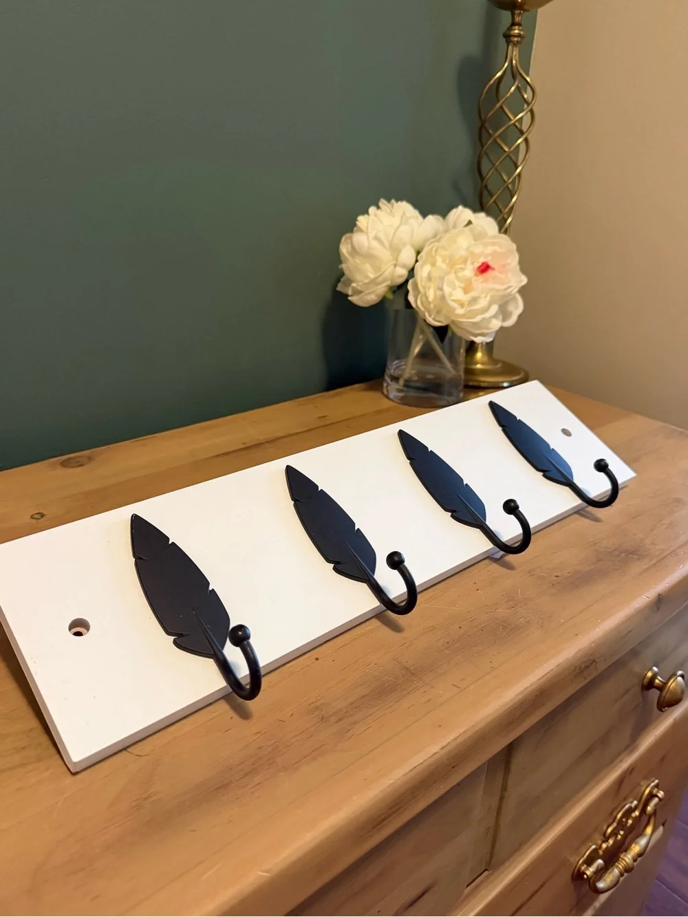 Allen + Roth Feather 4 Hook Wall Rack White Black Coat Hat Entry Organizer